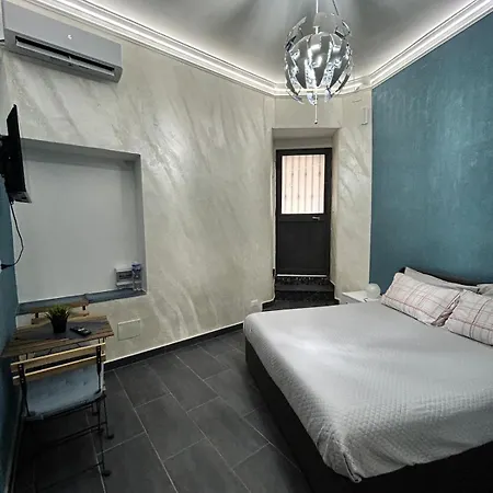 Domus Cestai 3*
